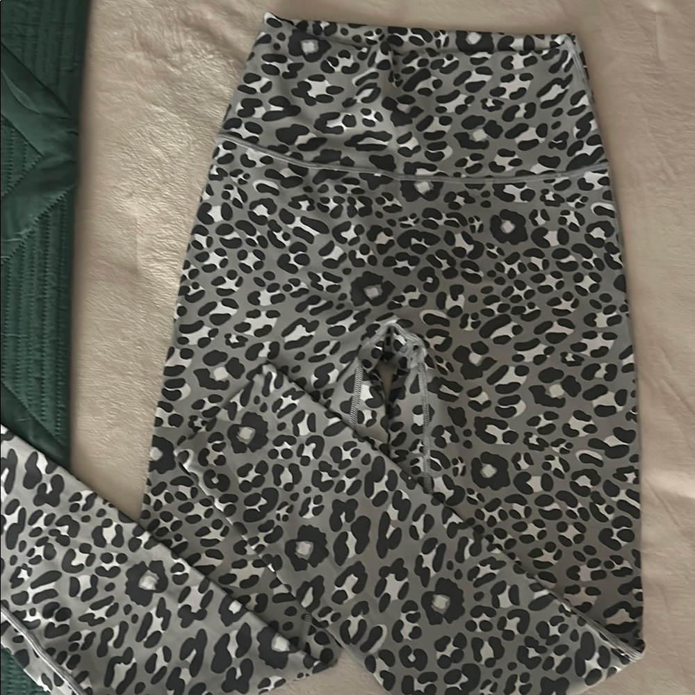 Aerie Leopard Print Leggings - Black and Gray